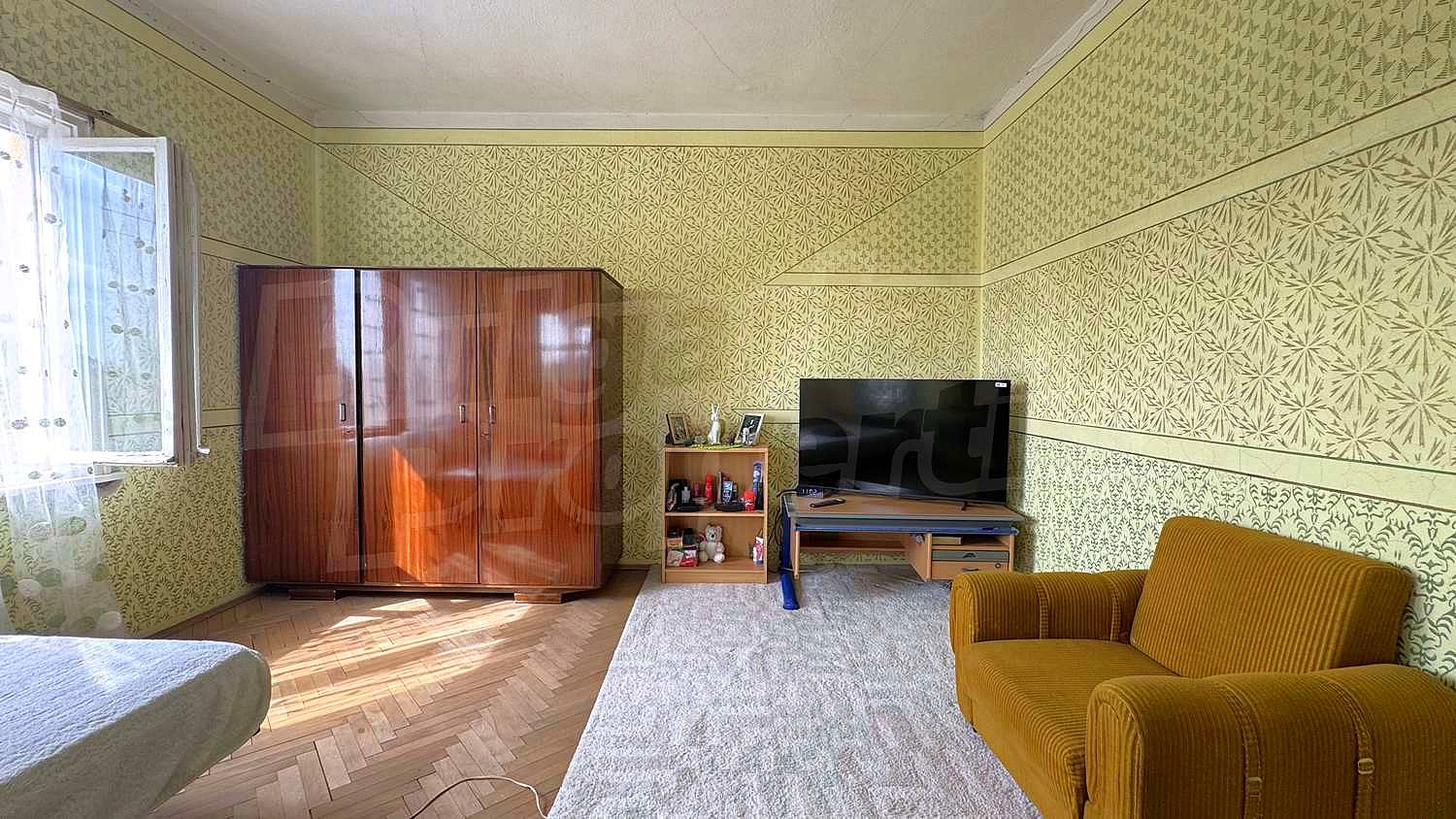 Gallery Picture 23
