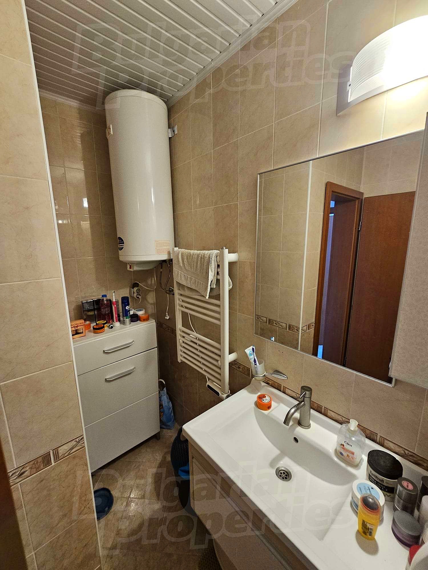 Gallery Picture 41