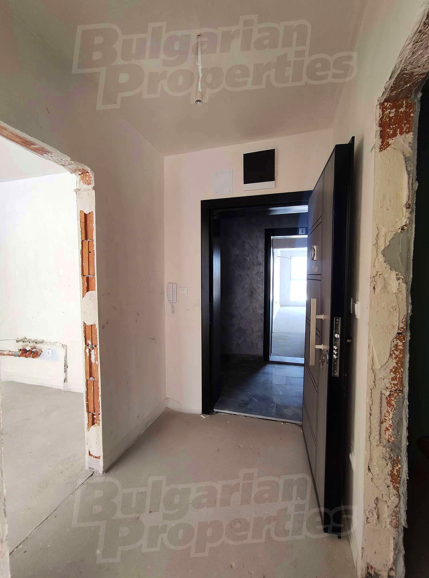 Gallery Picture 12