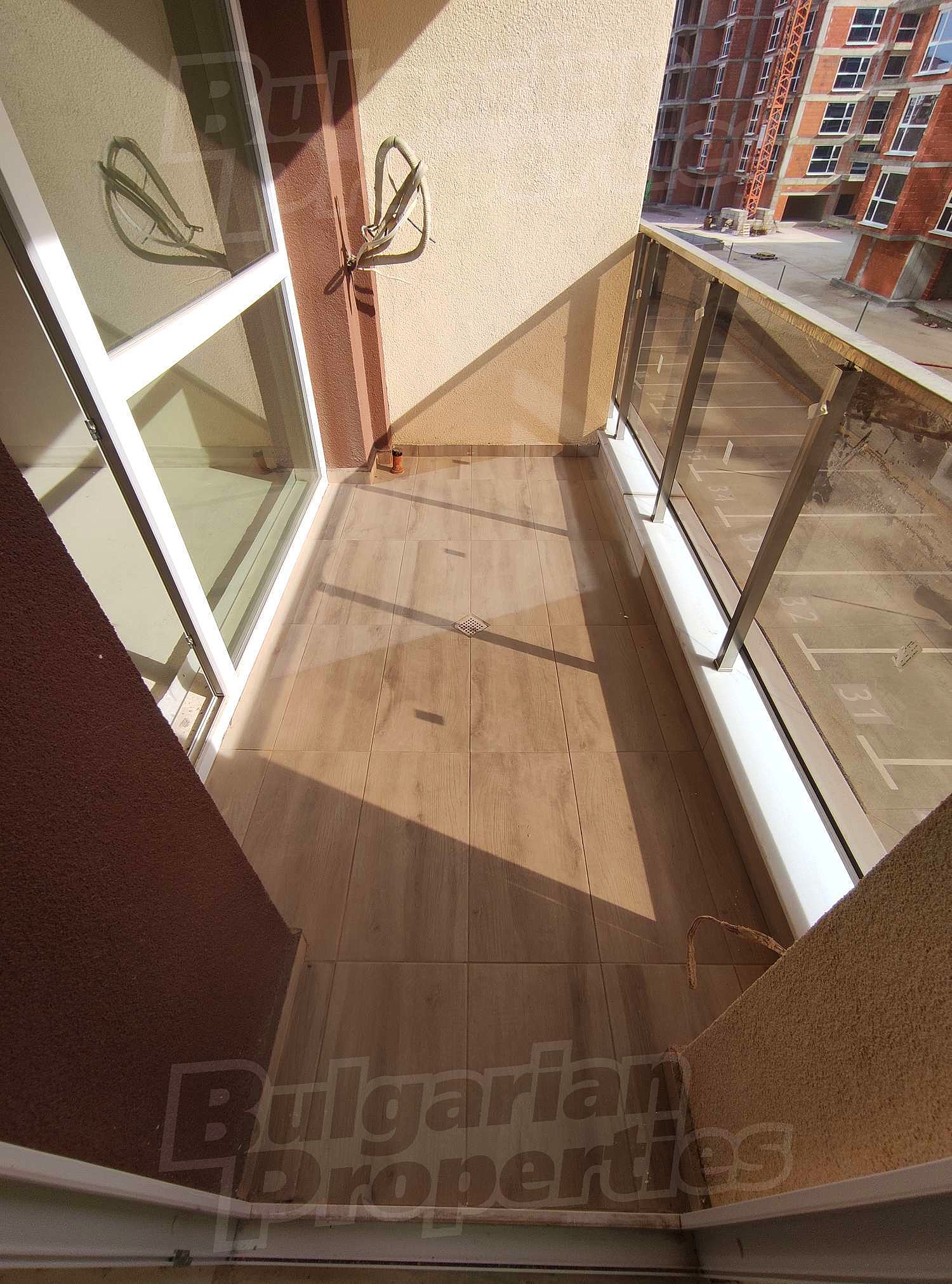 Gallery Picture 33