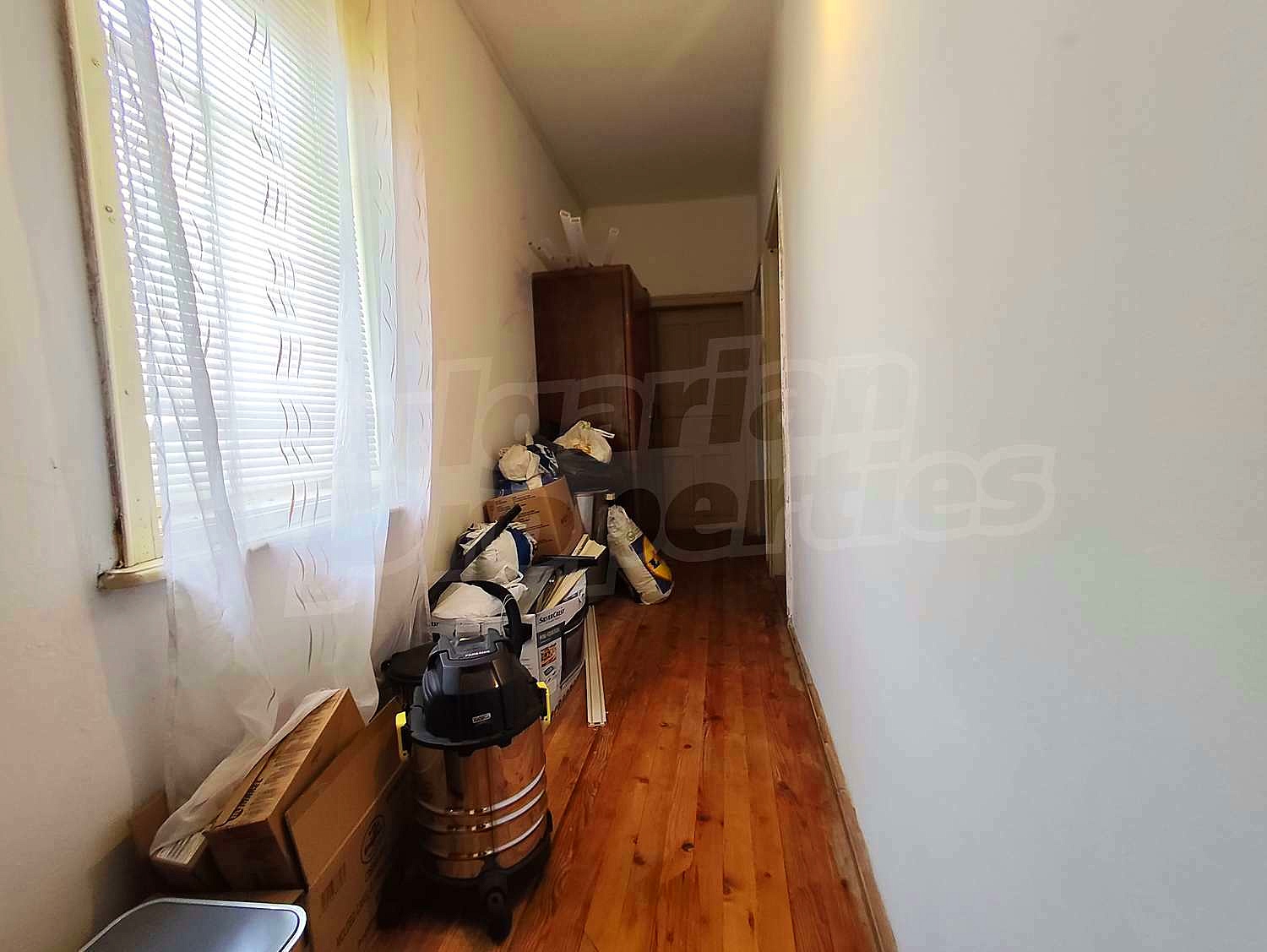 Gallery Picture 19