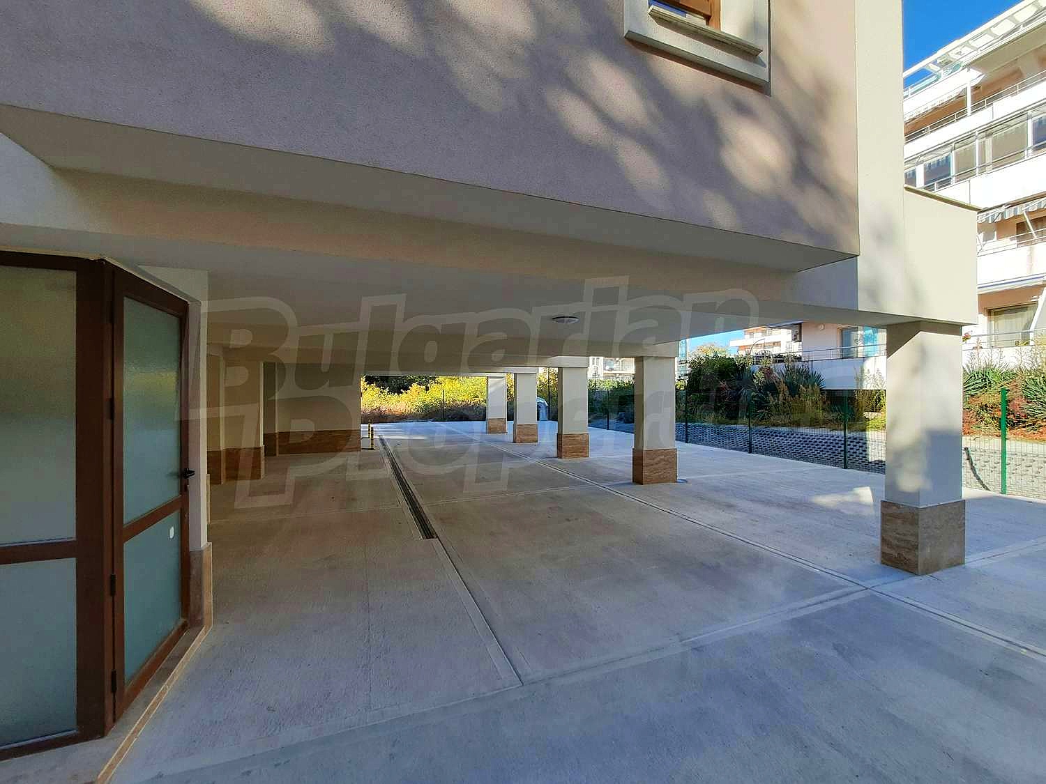 Gallery Picture 12
