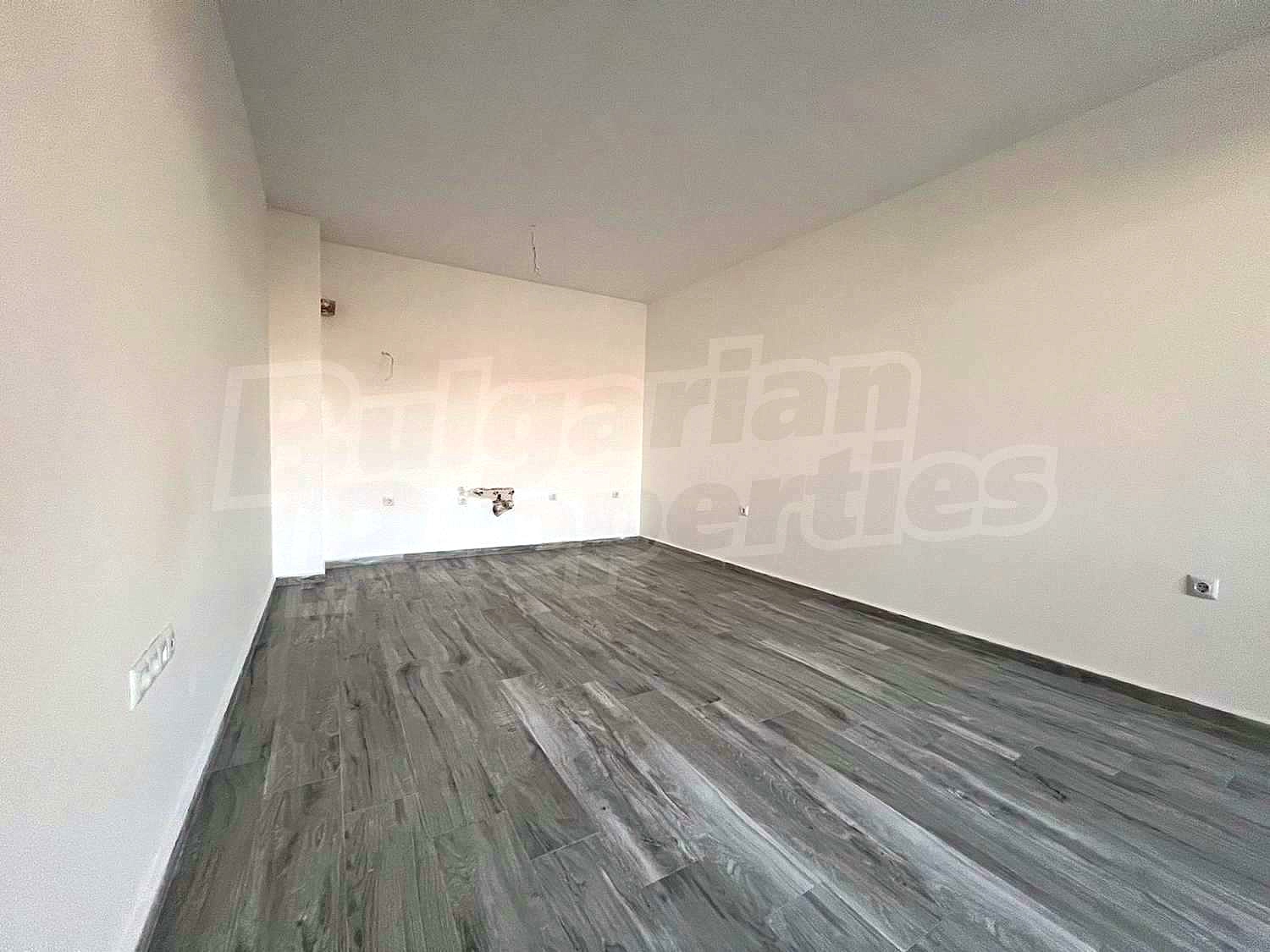 Gallery Picture 9