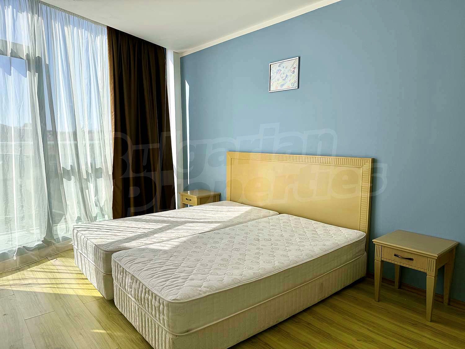Gallery Picture 26
