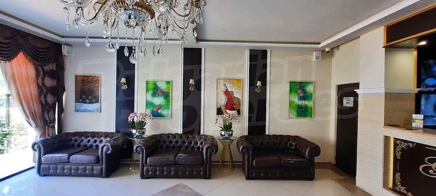 Gallery Picture 8
