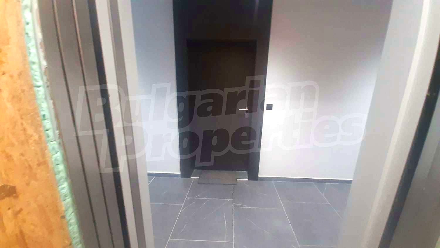 Gallery Picture 12