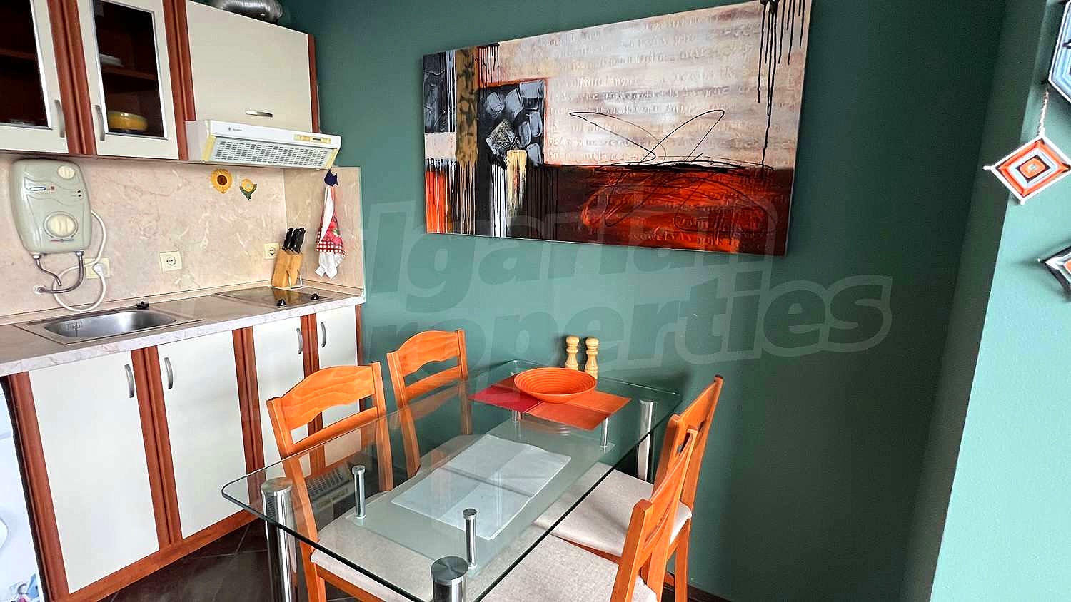 Gallery Picture 8
