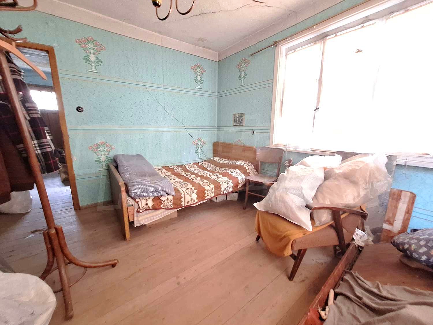 Gallery Picture 35