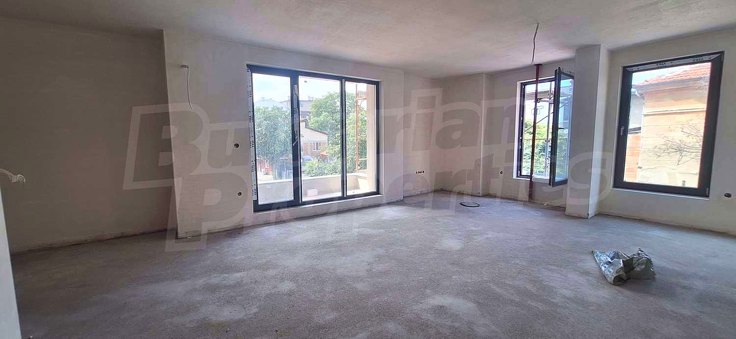 Gallery Picture 14