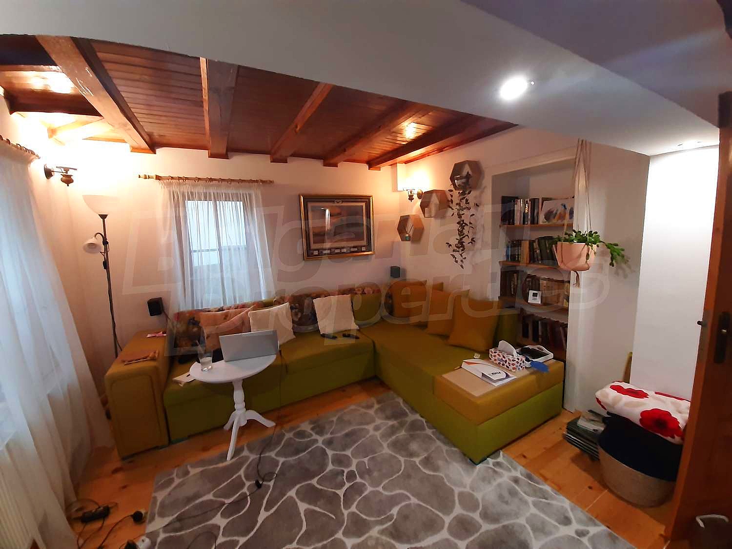 Gallery Picture 4