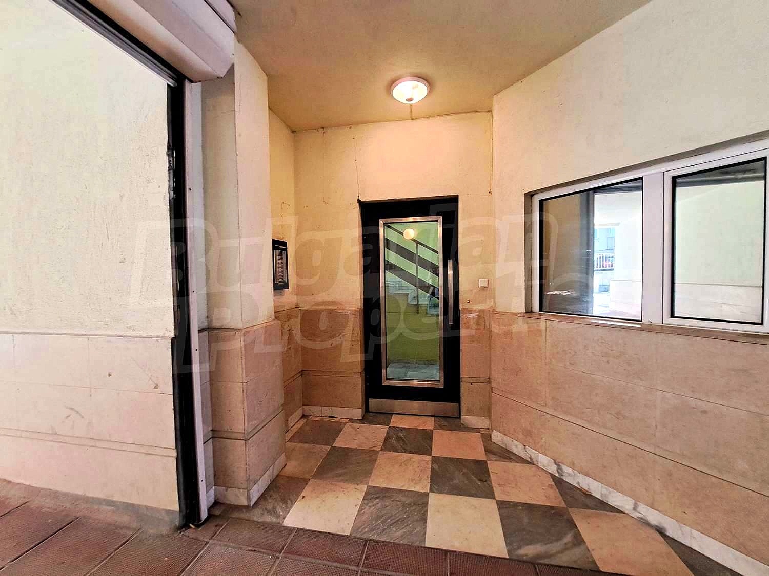 Gallery Picture 16