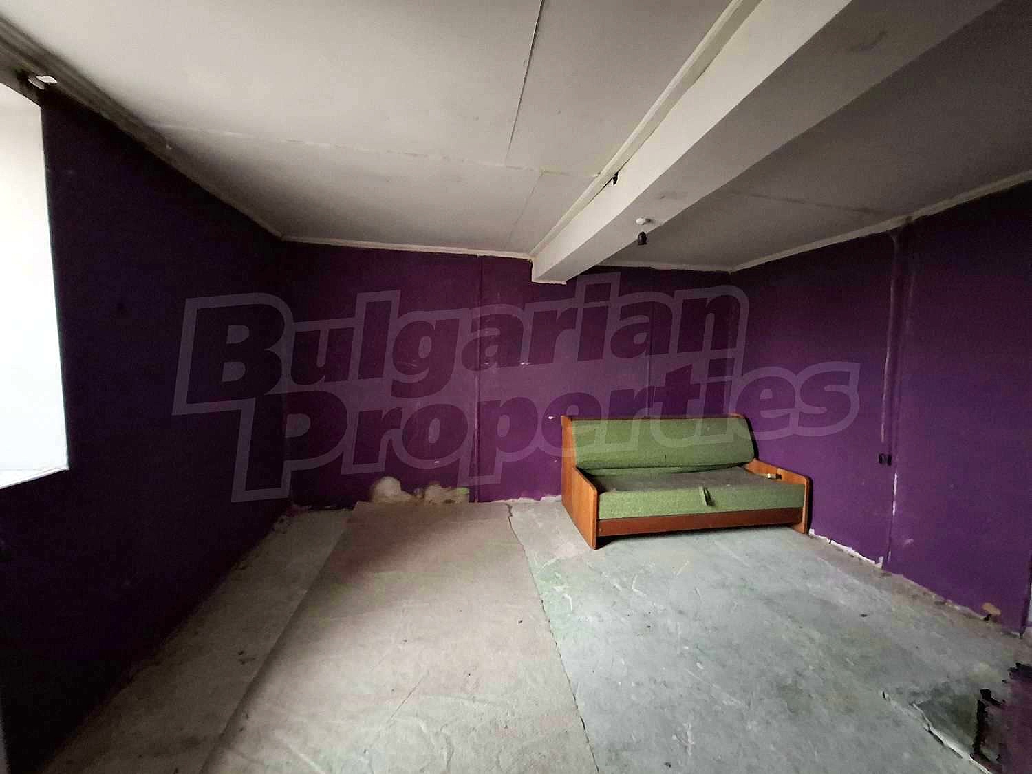 Gallery Picture 9