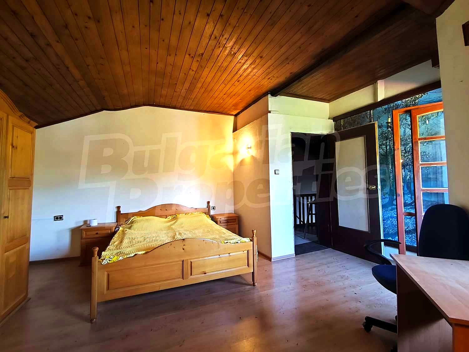 Gallery Picture 5