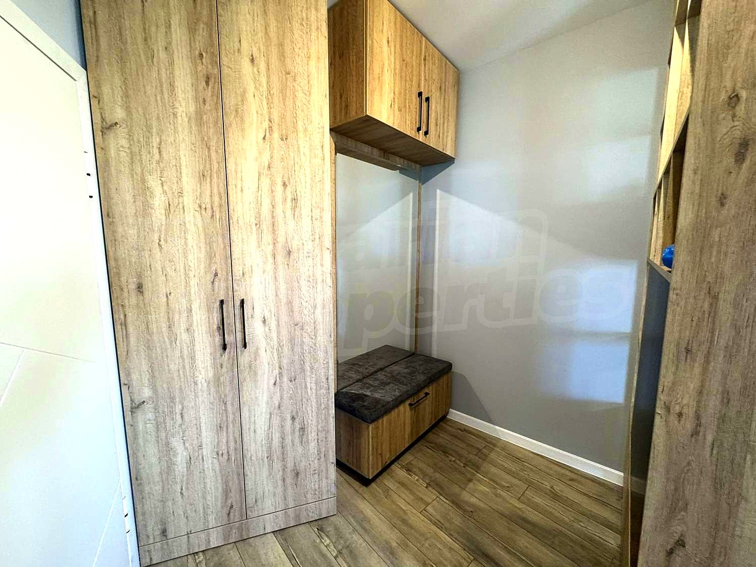 Gallery Picture 4