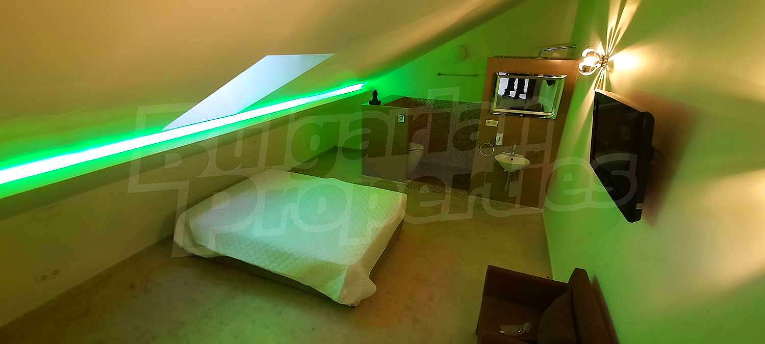 Gallery Picture 46