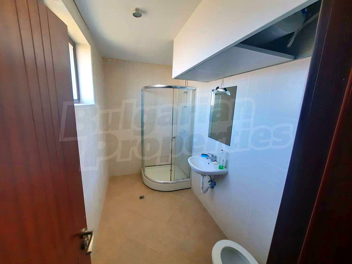 Gallery Picture 13