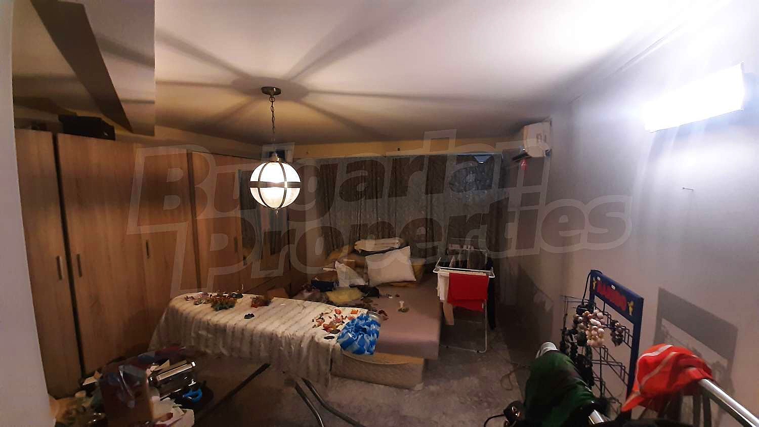Gallery Picture 13