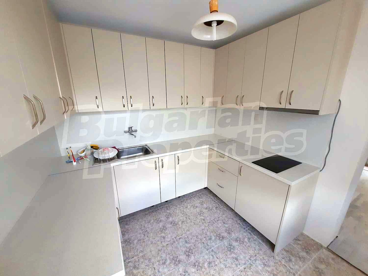 Gallery Picture 12