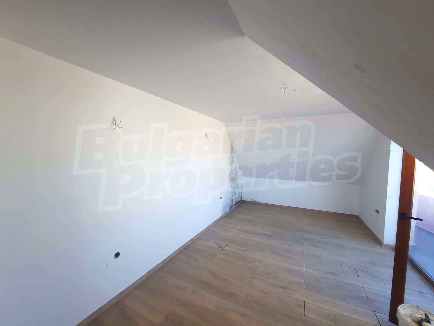Gallery Picture 11