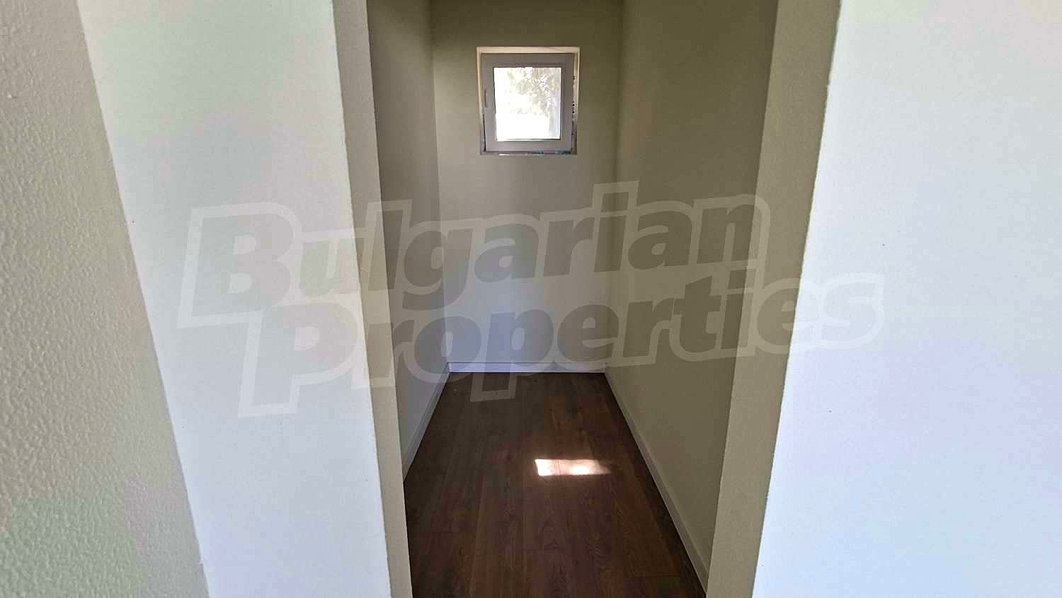 Gallery Picture 25