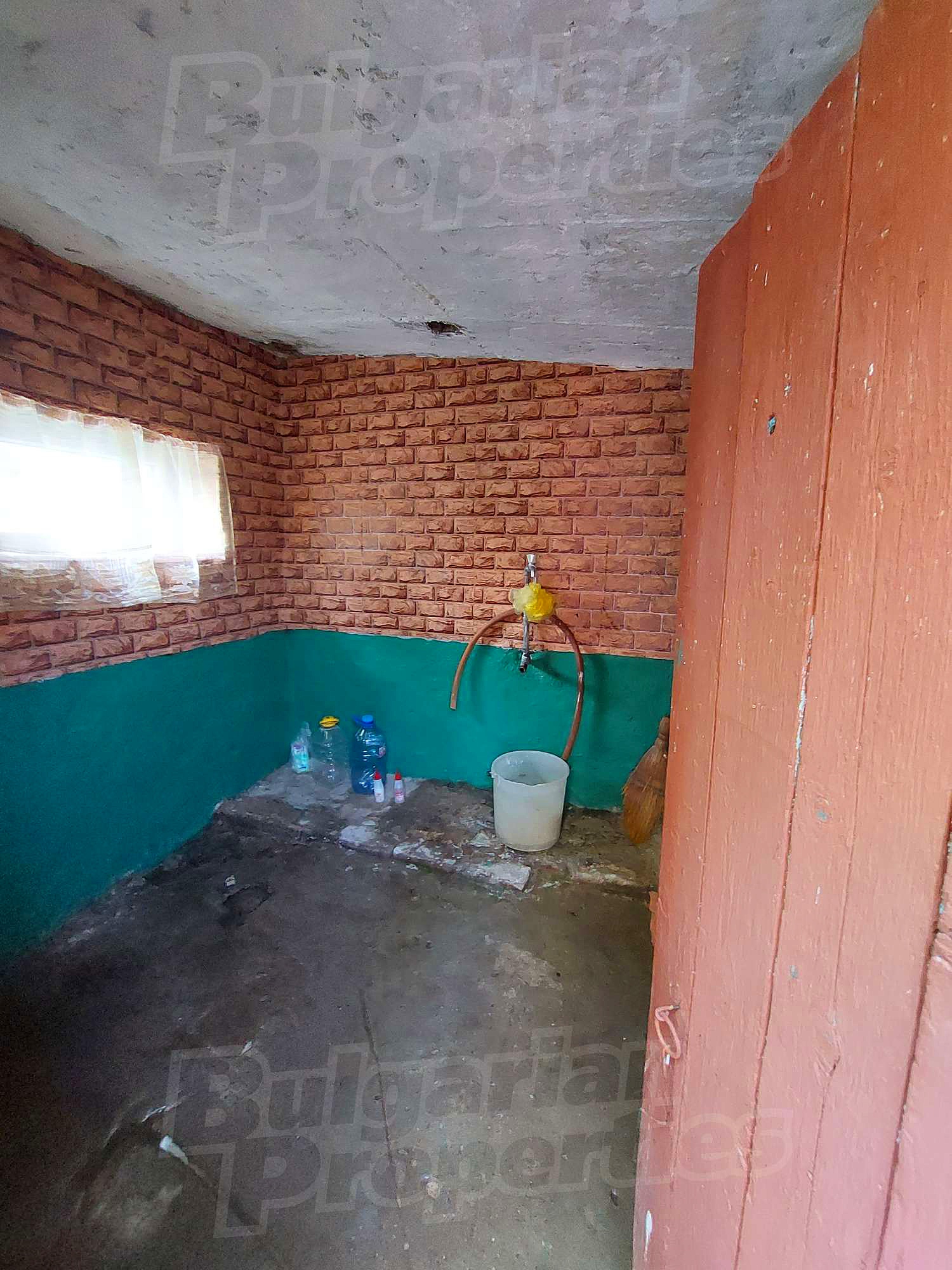 Gallery Picture 34