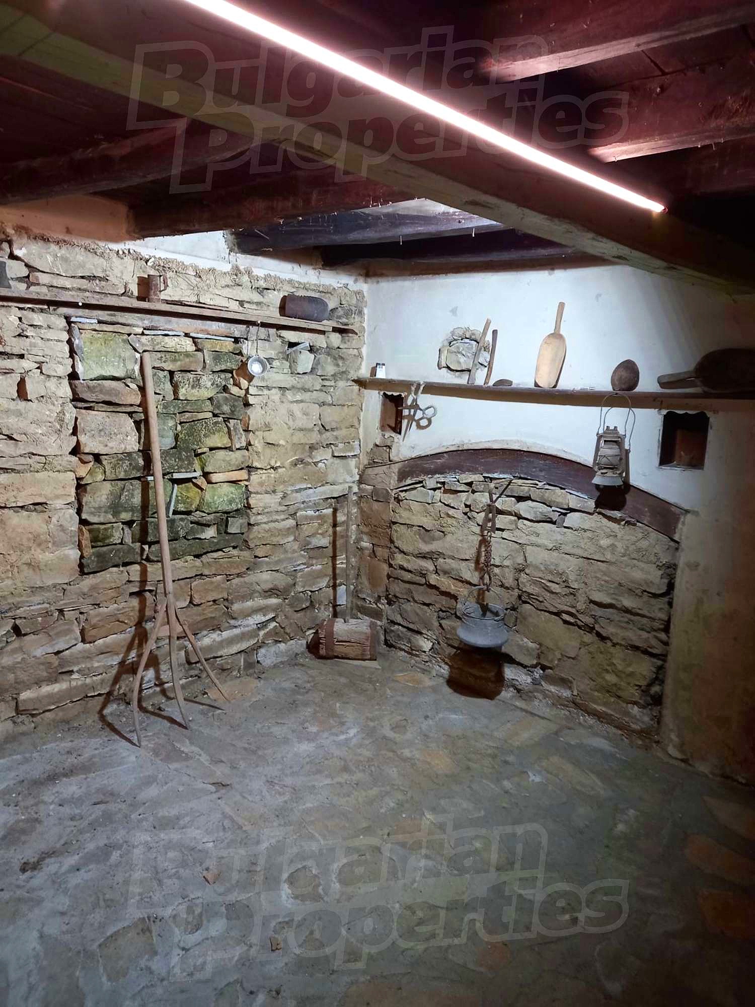 Gallery Picture 17