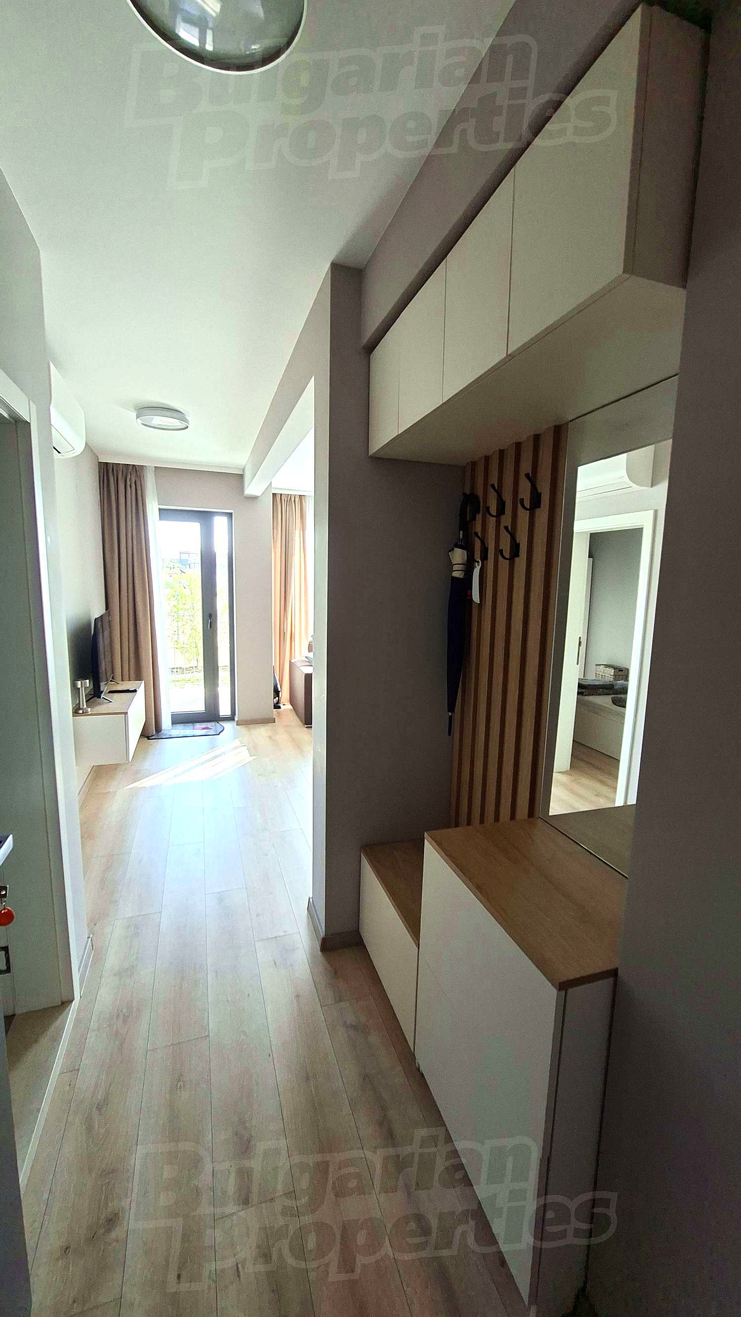 Gallery Picture 4