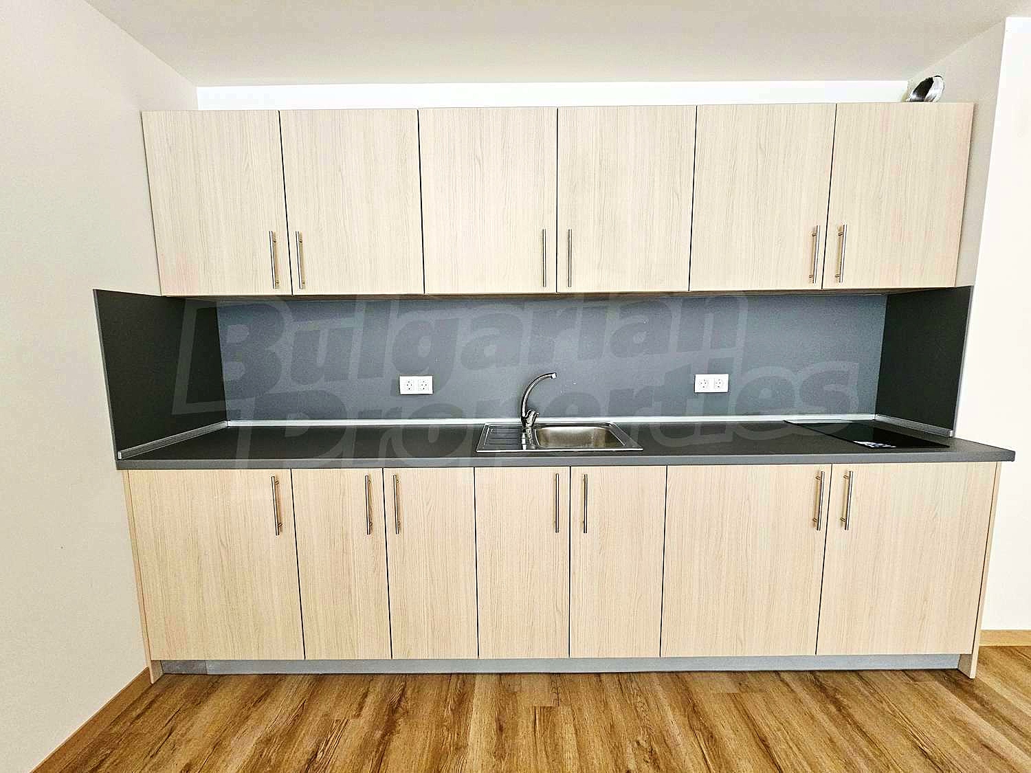 Gallery Picture 6