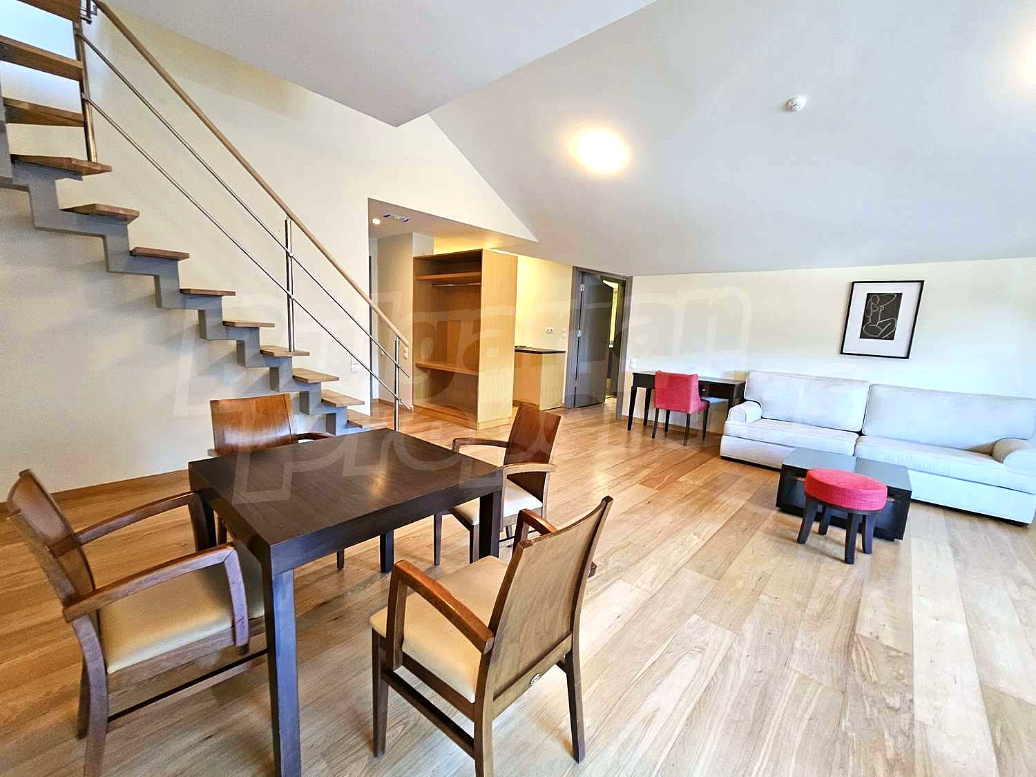 Gallery Picture 3
