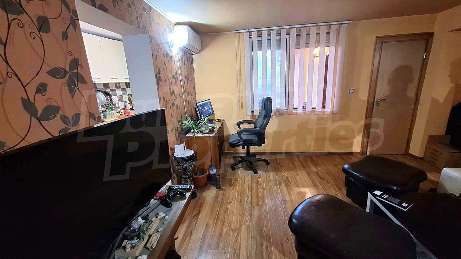 Gallery Picture 8