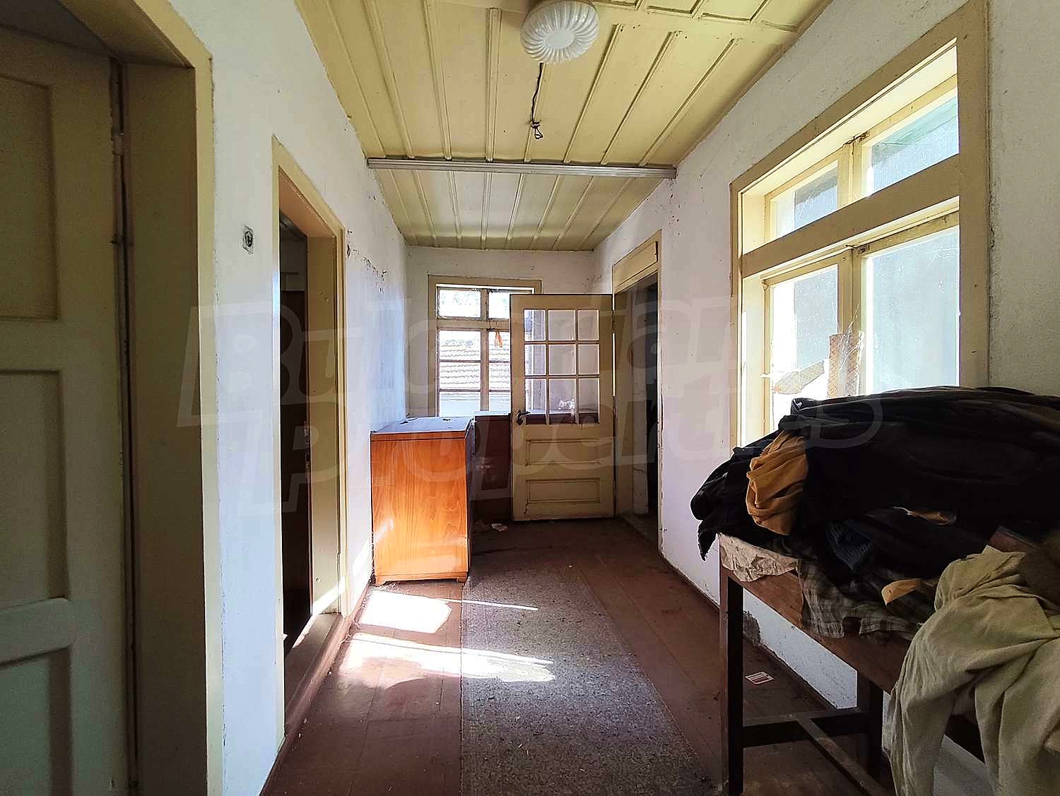 Gallery Picture 12