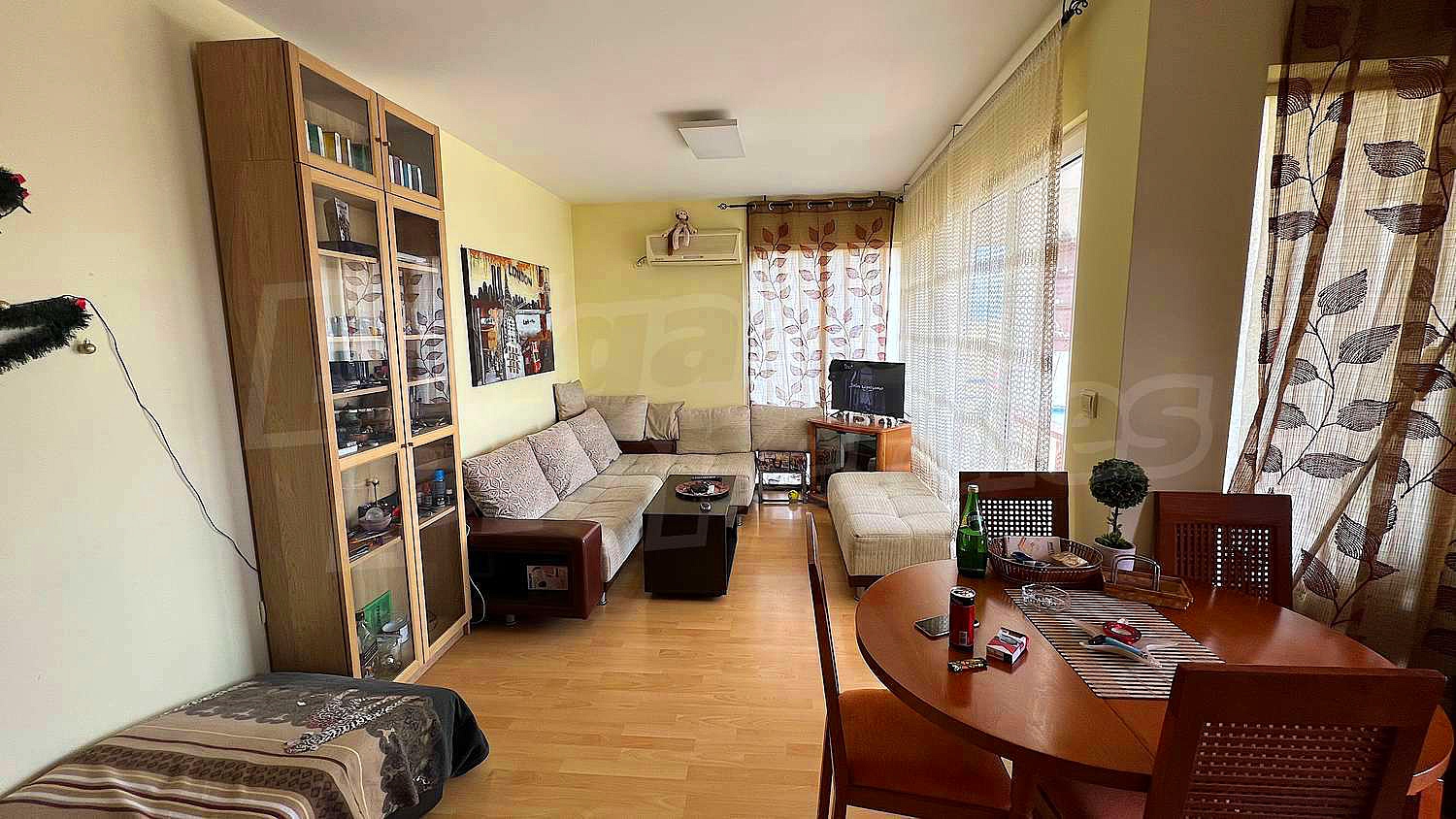 Gallery Picture 9