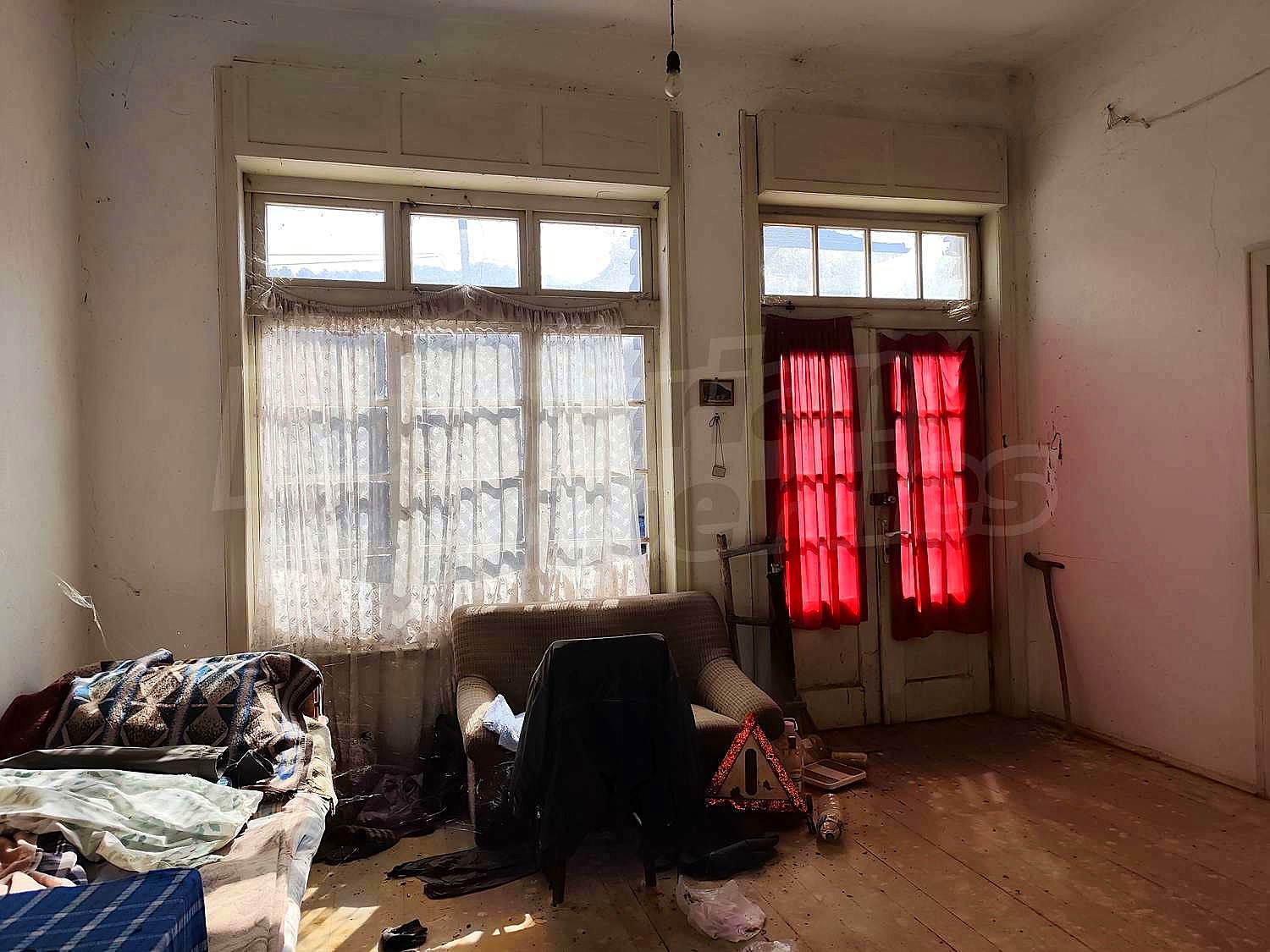 Gallery Picture 10