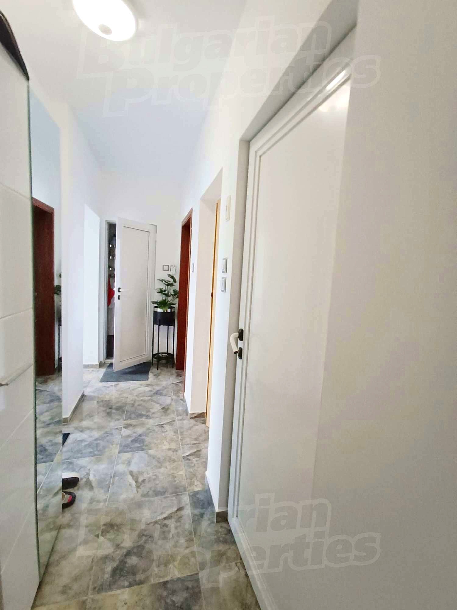 Gallery Picture 23