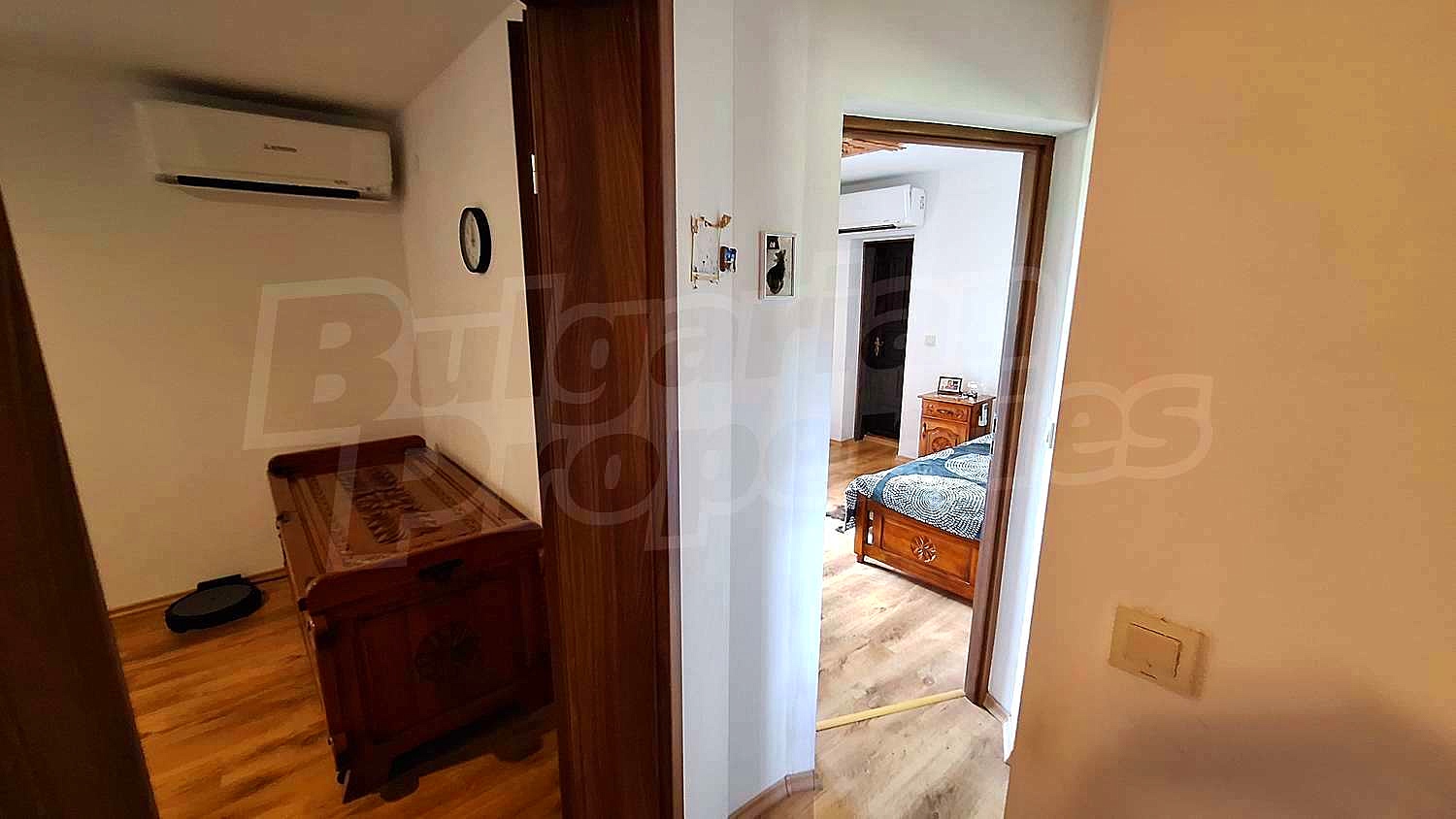 Gallery Picture 32