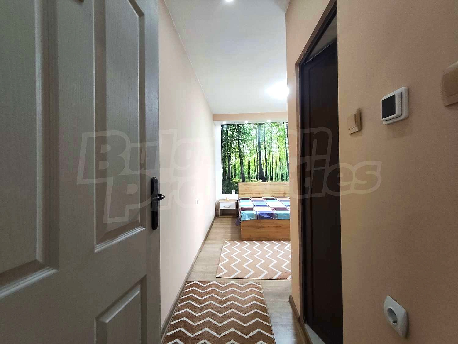 Gallery Picture 9