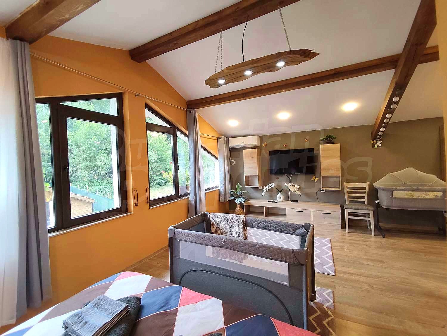Gallery Picture 38