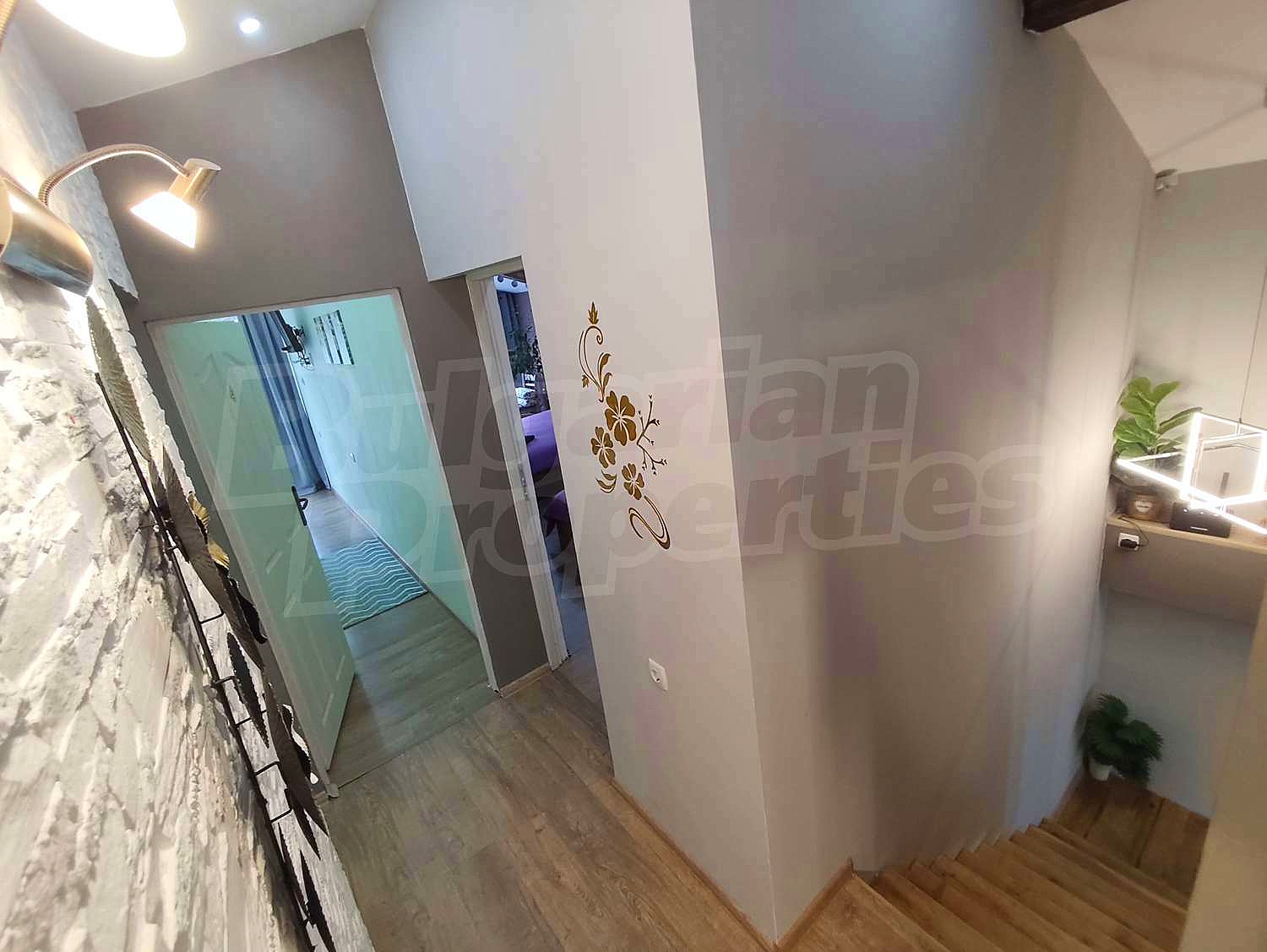 Gallery Picture 25