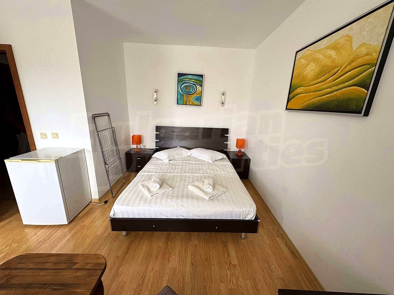 Gallery Picture 4