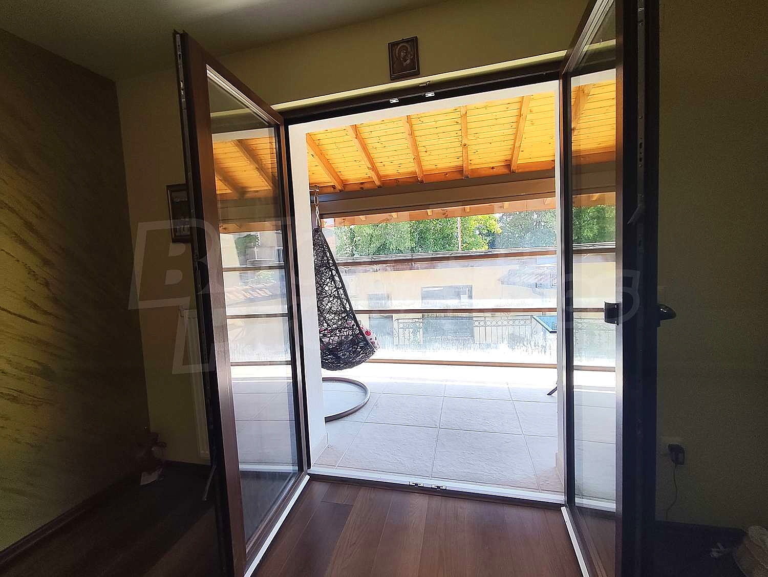 Gallery Picture 18