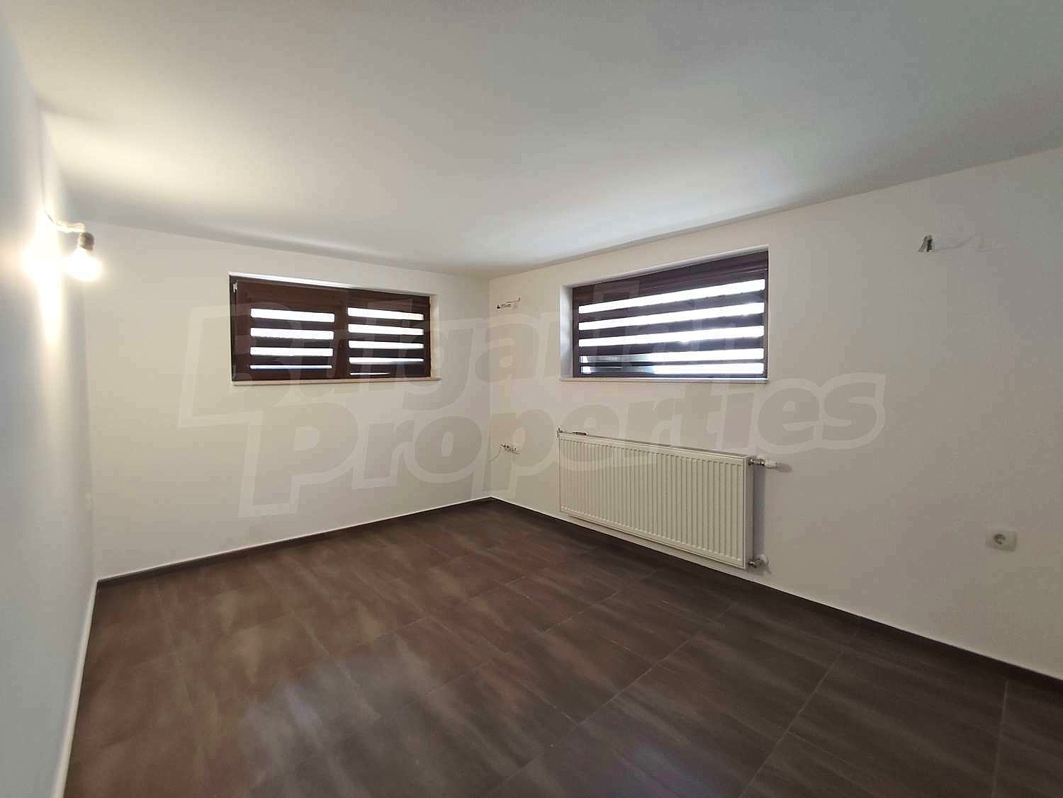 Gallery Picture 34