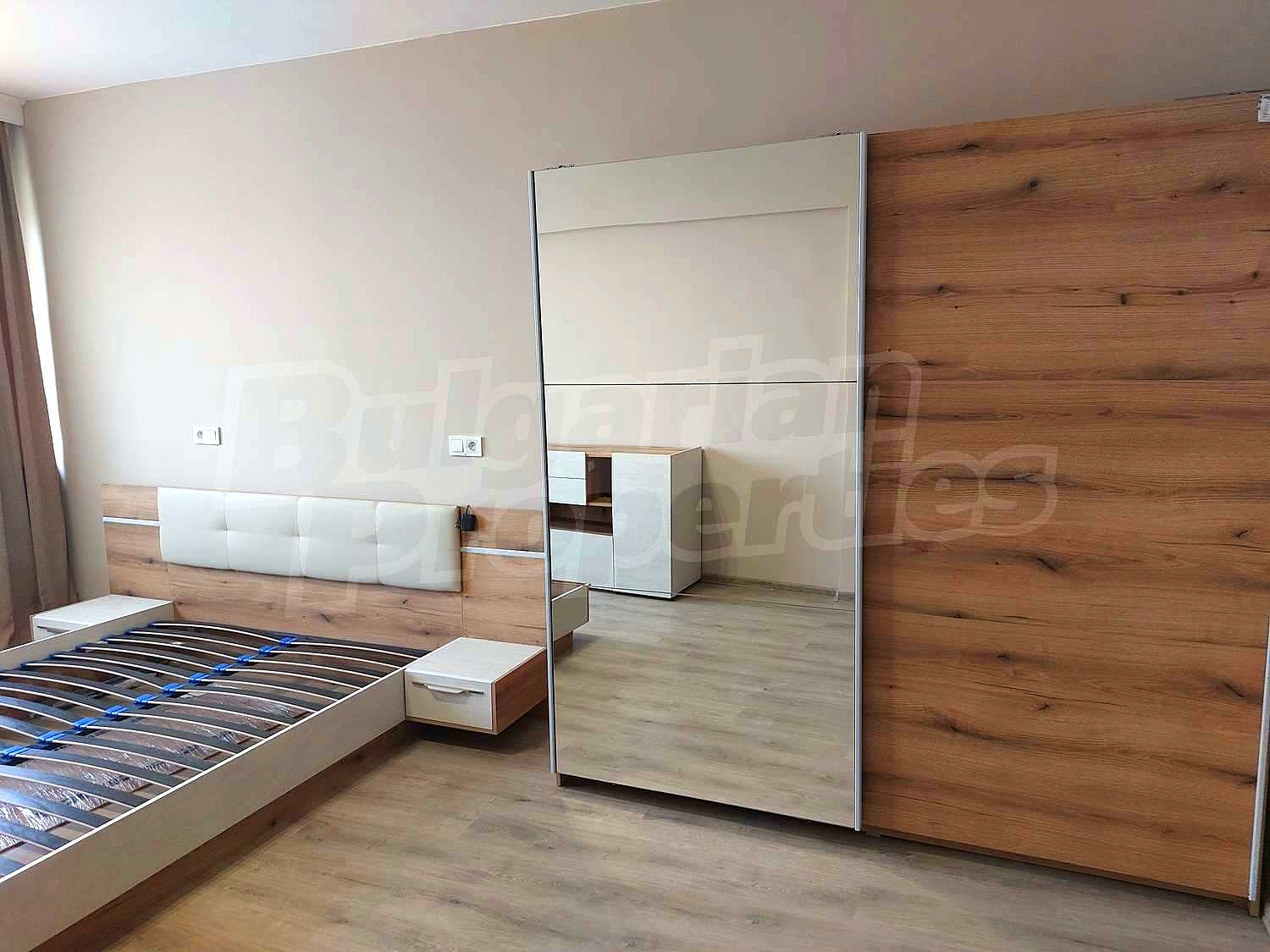 Gallery Picture 15