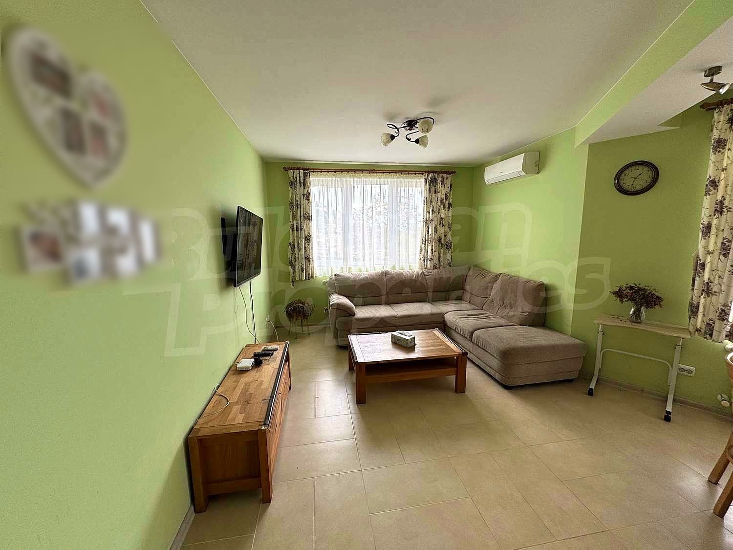 Gallery Picture 9