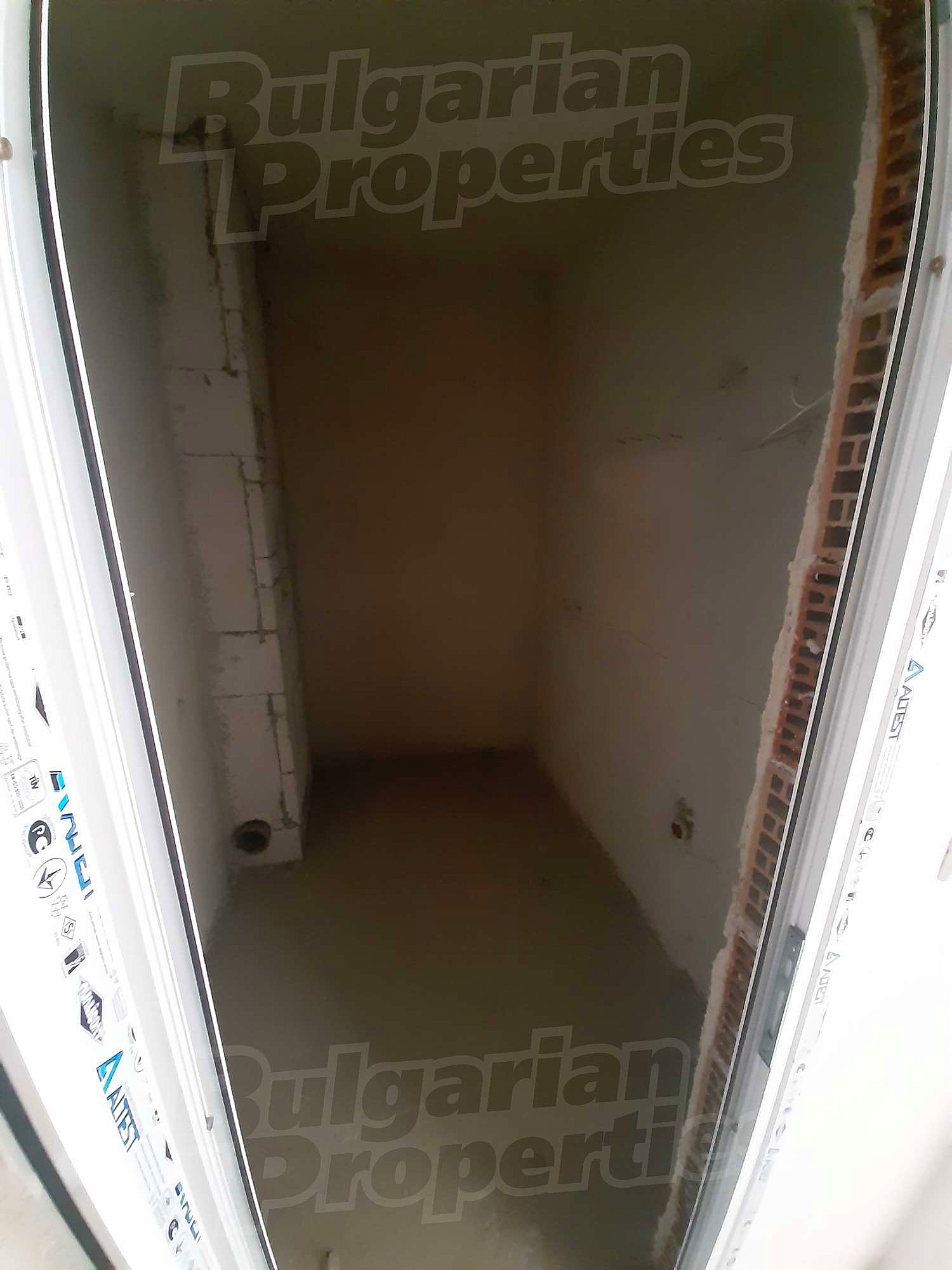 Gallery Picture 10