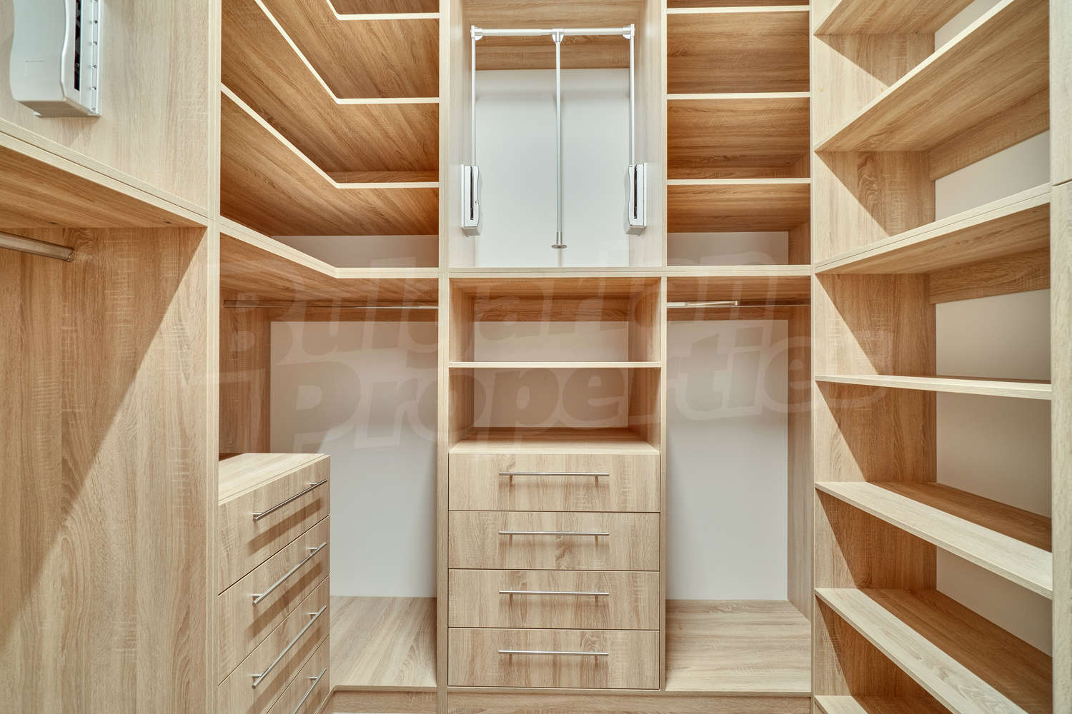 Gallery Picture 10