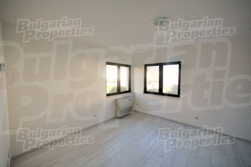 Gallery Picture 22