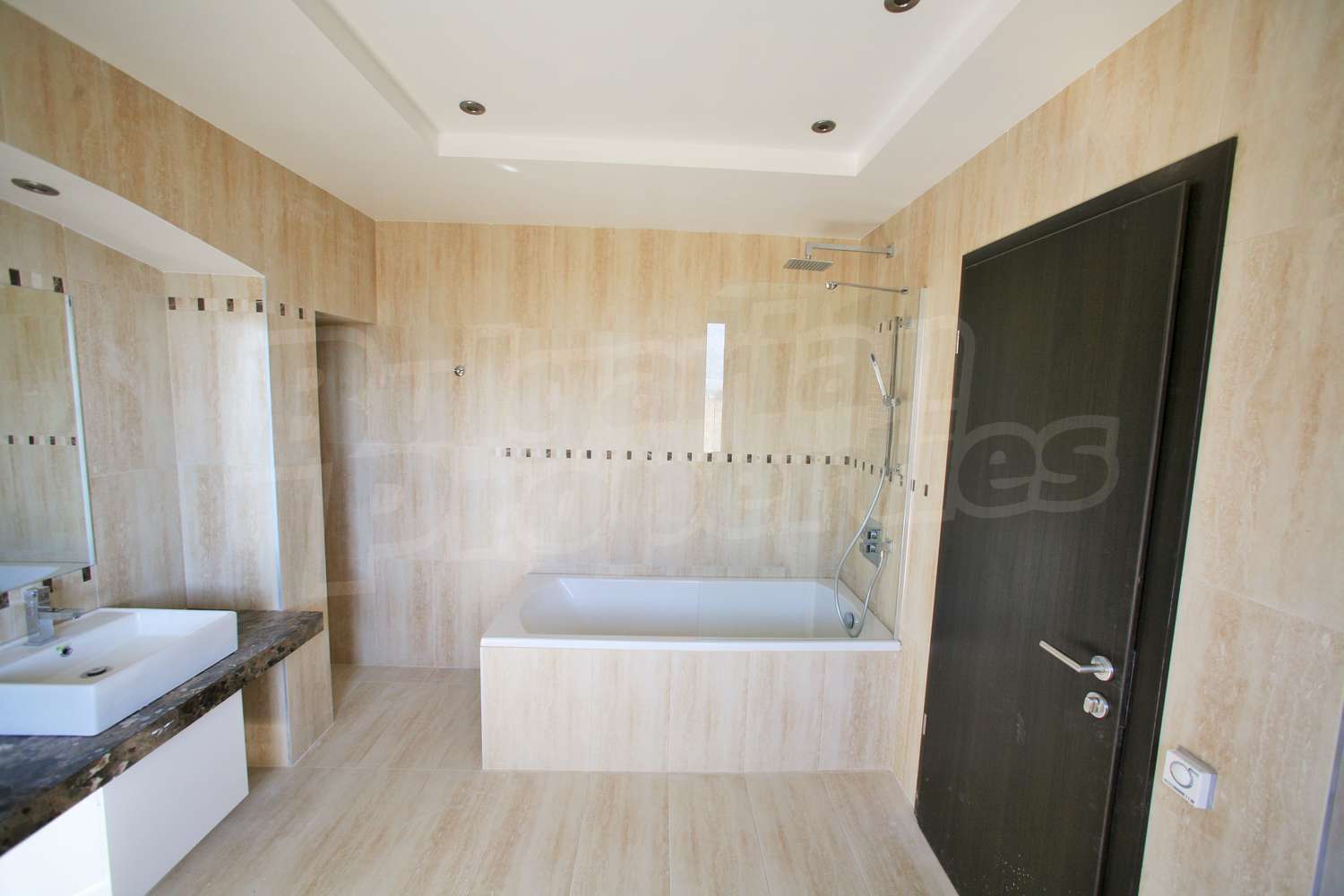 Gallery Picture 23