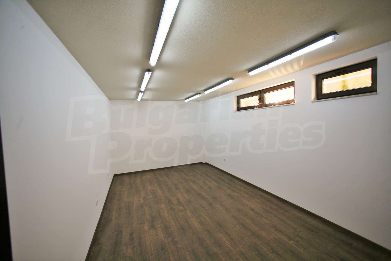 Gallery Picture 25