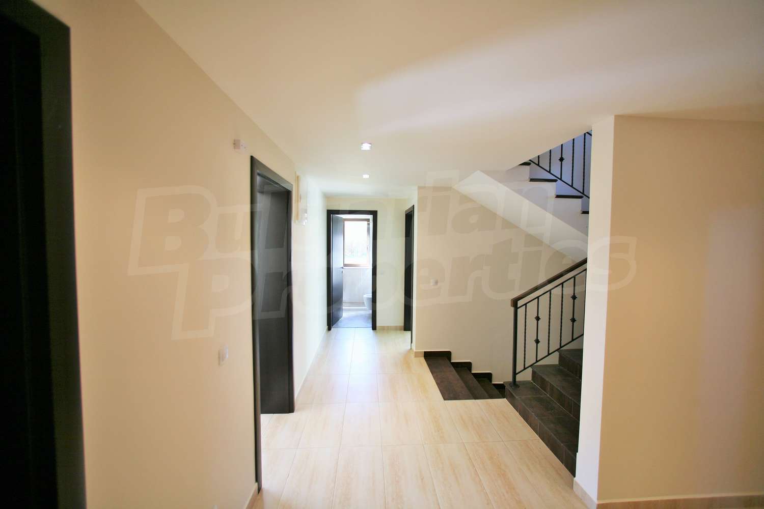 Gallery Picture 7