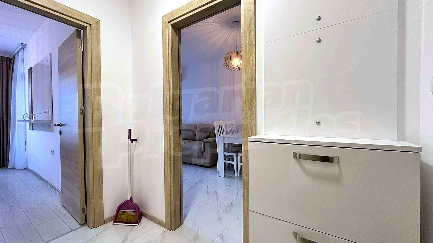 Gallery Picture 8